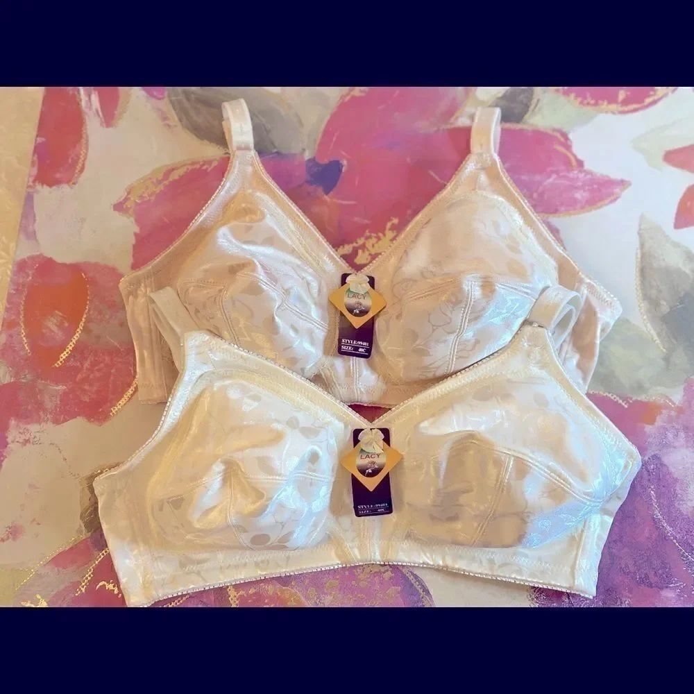 🌷Lacy assorted embroidery floral print Bra 40C
